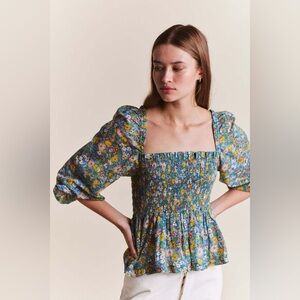 Trovata Alize Floral 100% Cotton Smocked Top Puff Sleeve Spring Coastal M